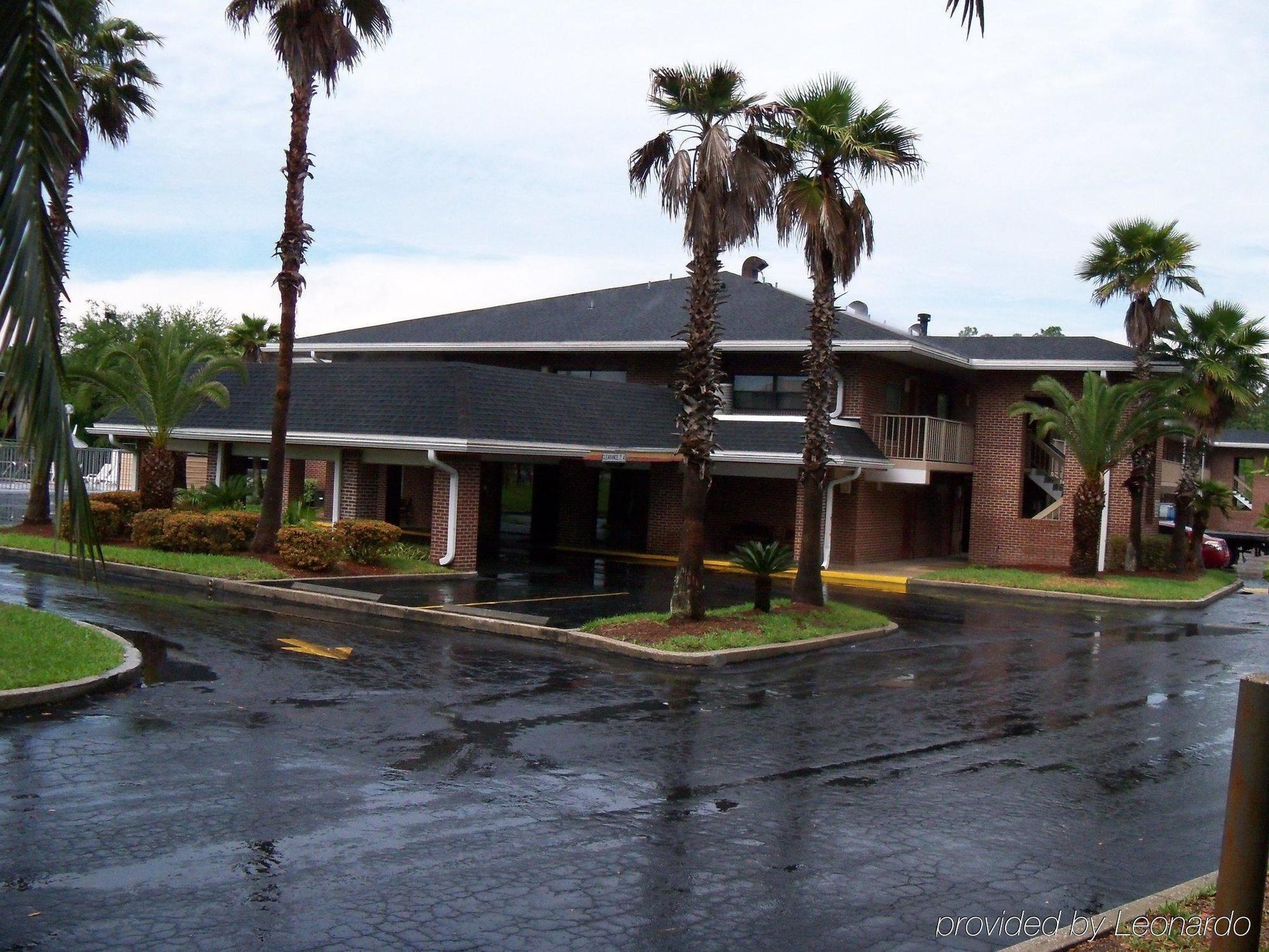 Jax Airport Lodge