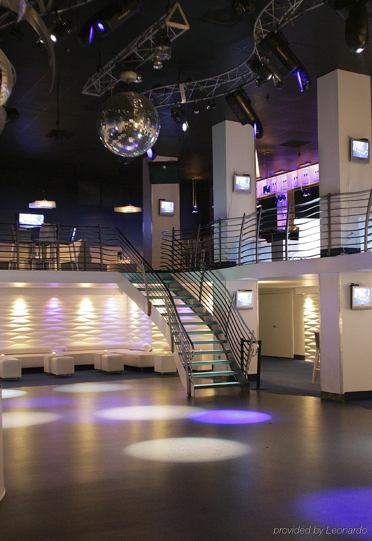 Shephard's Live Entertainment 3*