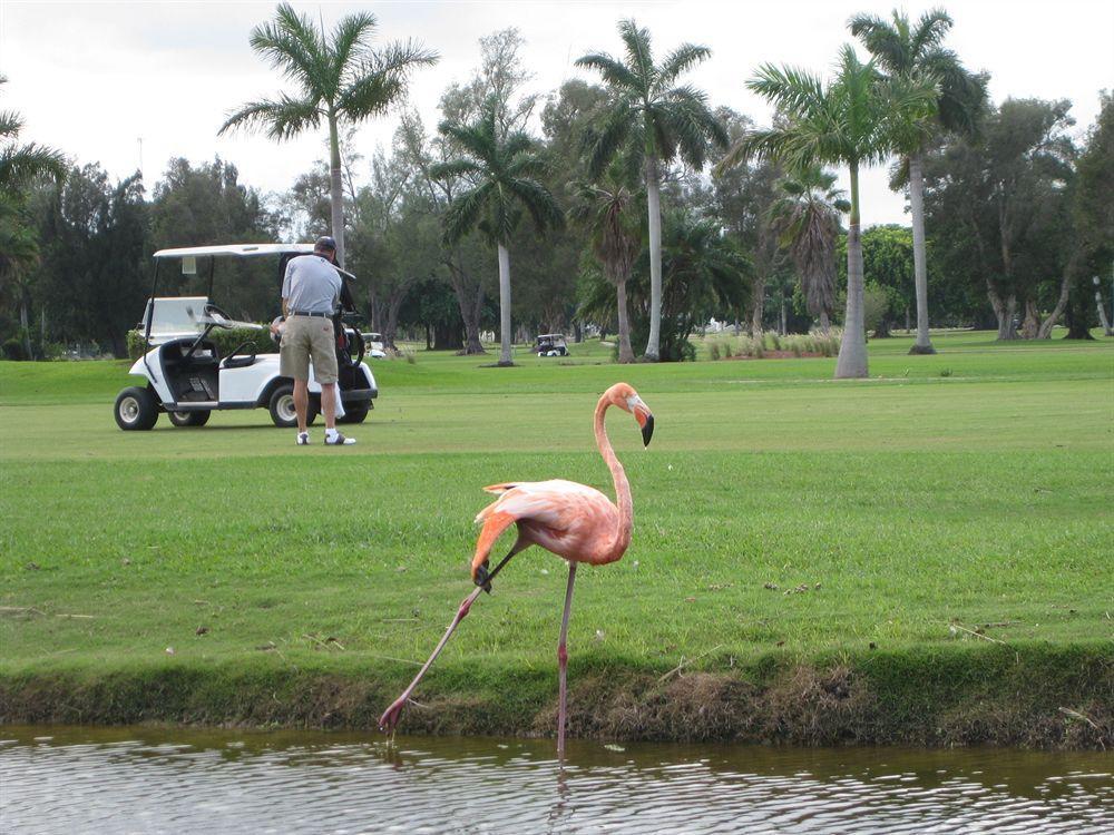 Golf Hotel