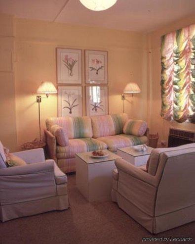 The Bradley Park 3* Palm Beach