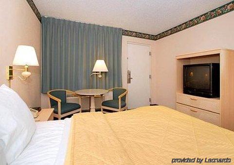 Rodeway North Inn 2*