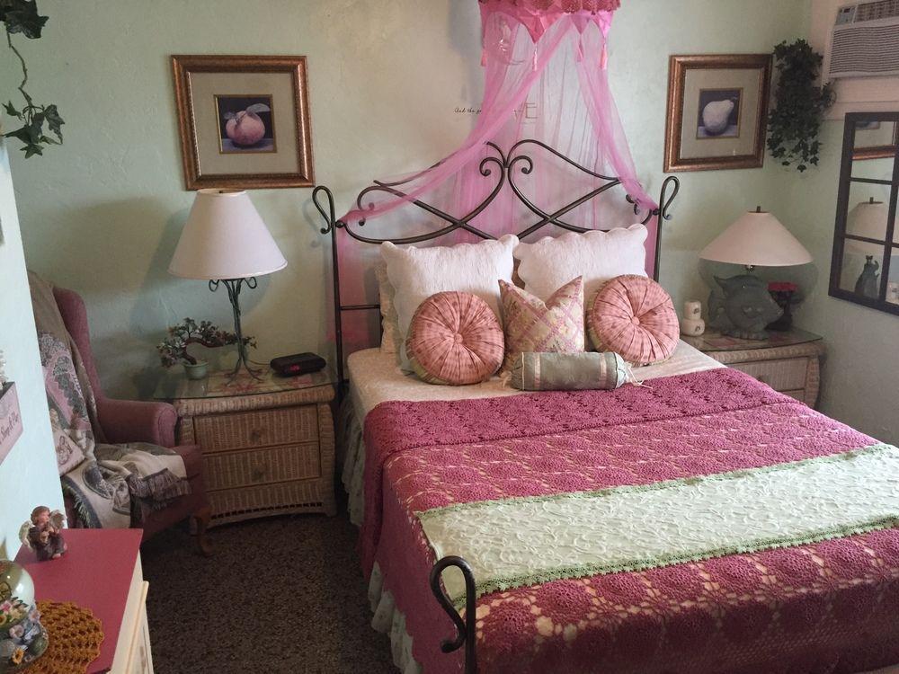 Shamrock Cove Inn Motel