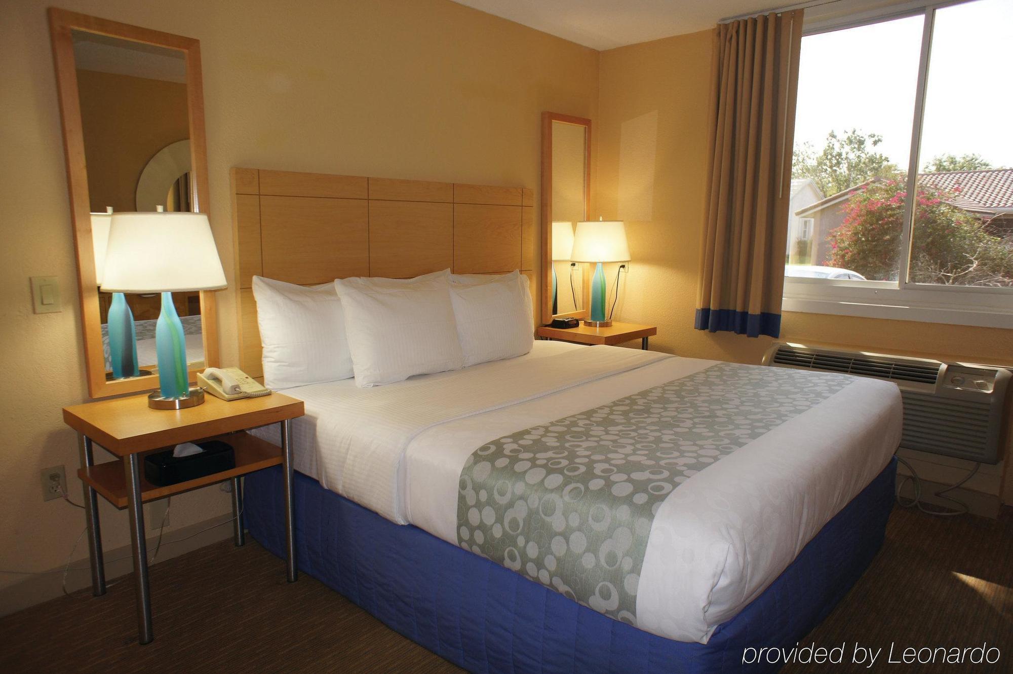 La Quinta By Wyndham South Hotel