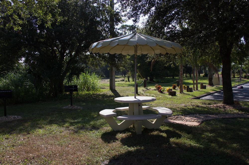 At - Pierce Hotel Fort Pierce