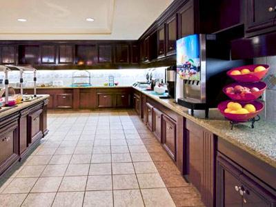Staybridge South By Ihg 3*