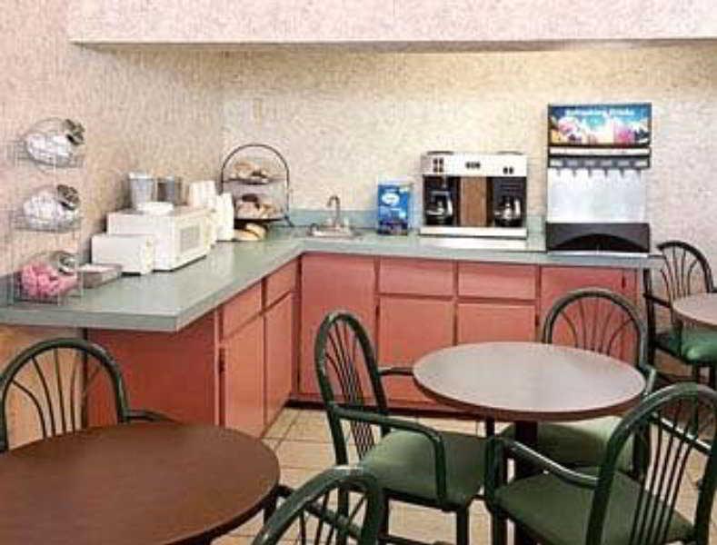 6-daytona Beach, Fl - Speedway Hotel