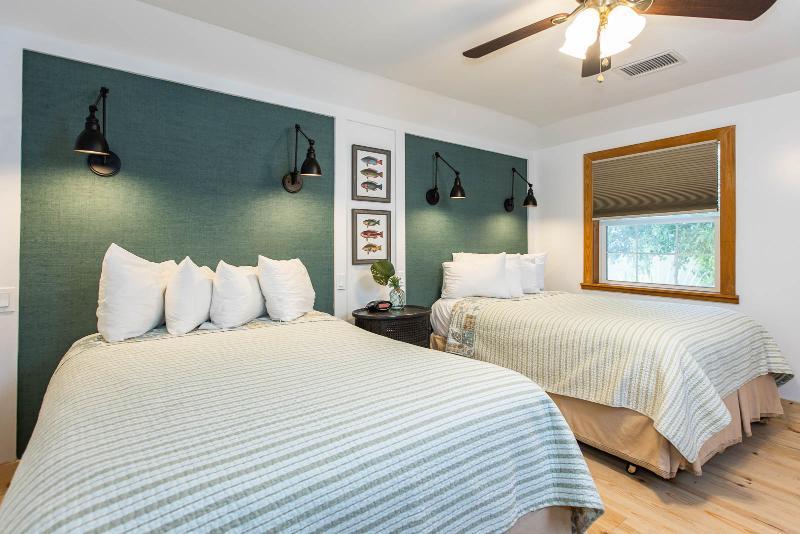 Tween Waters Island & Resort 3*