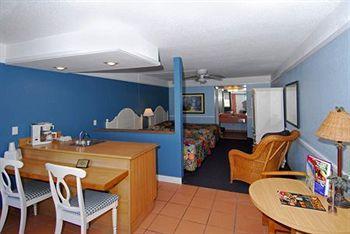 Coral Sands Resort 3*