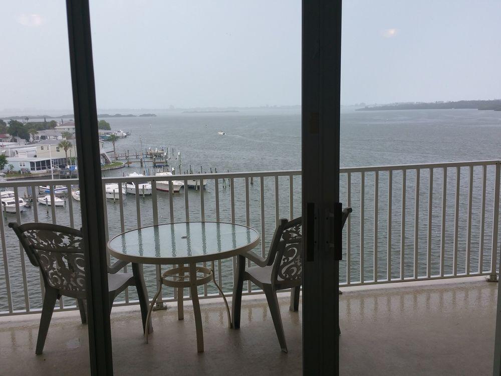 Boca Ciega By Travel Services Apartment St. Petersburg