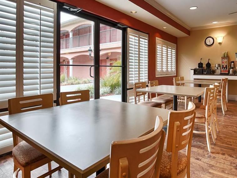 Western Wakulla & Hotel 3*