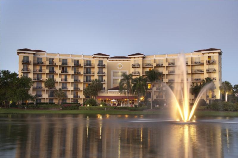 At Pelican Bay 4*