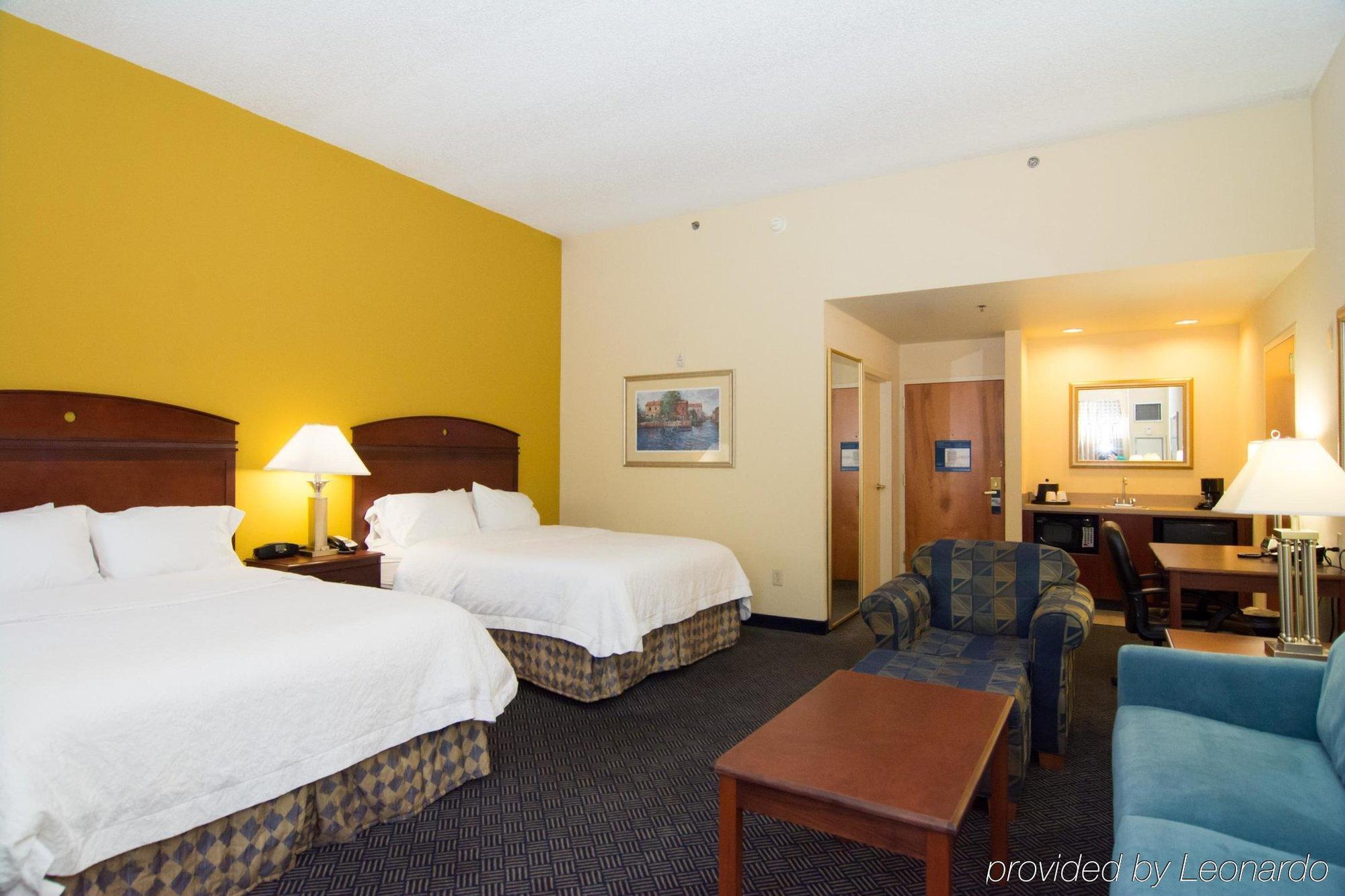 Hampton I-10 West Hotel