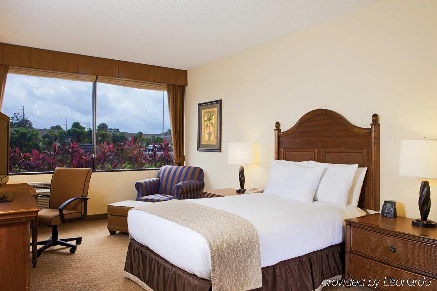 Doubletree By Hilton West Palm Airport 4*