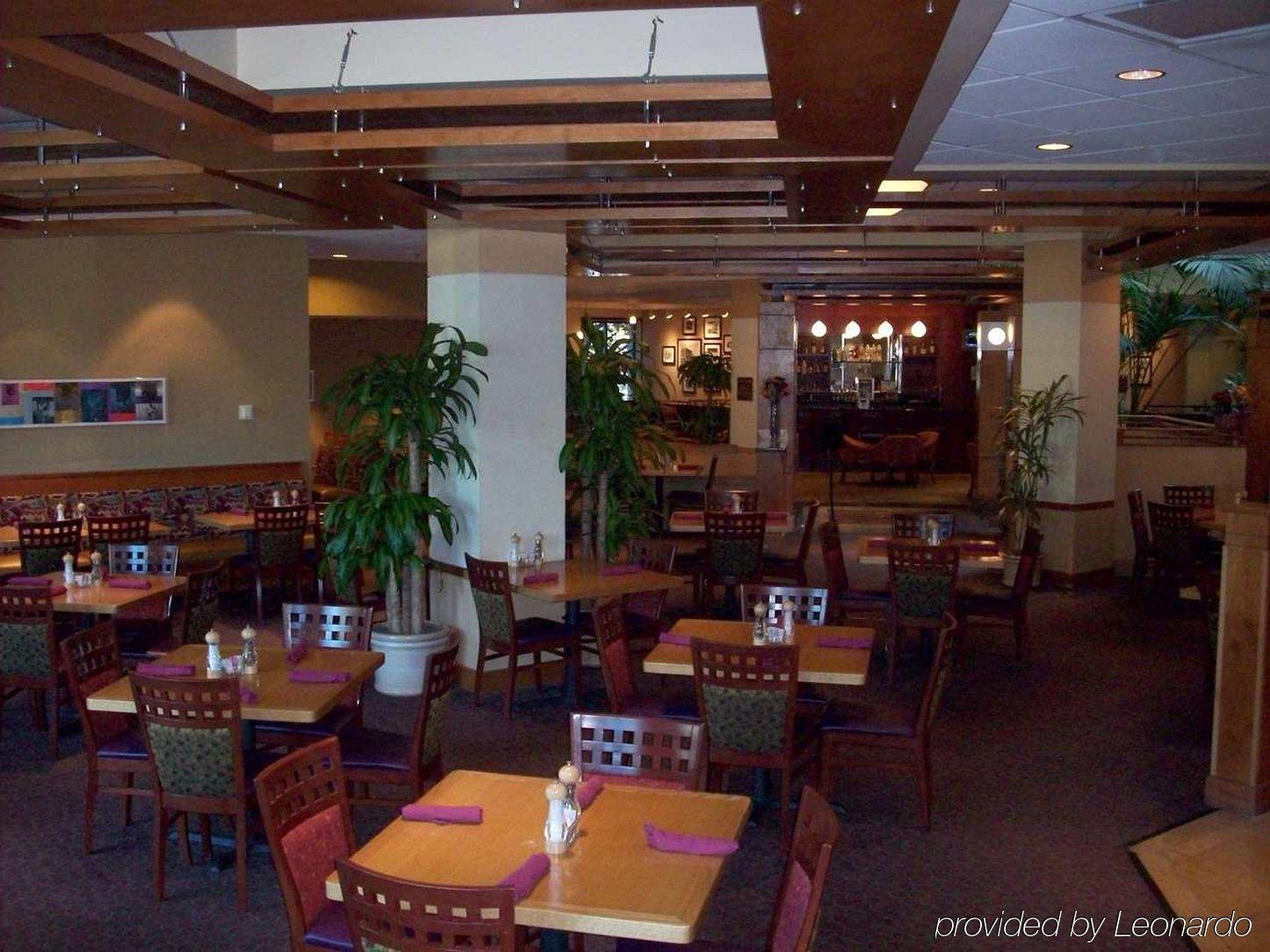 Embassy By Hilton Usf Near Busch Gardens 3*