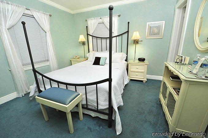 Mango 3* Lake Worth Beach