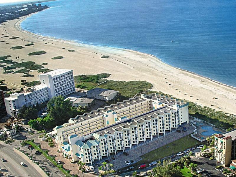 Sunset Vistas Two Bedroom Beachfront 3* St. Pete Beach