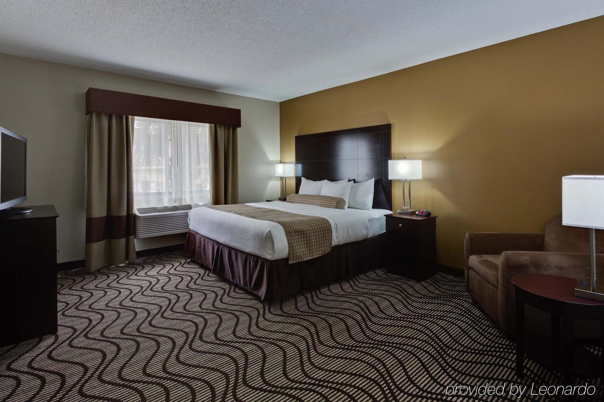 La Quinta By Wyndham Naples North Hotel 3*