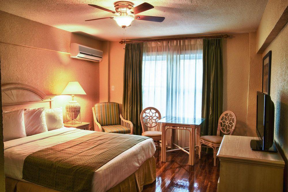 Hollander - Downtown Hotel St. Petersburg