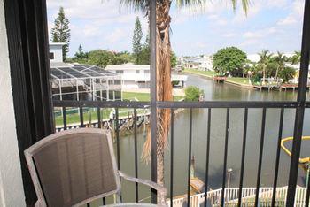 Edgewater * Fort Myers Beach