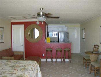 Club Bamboo South - Bradenton Hotel