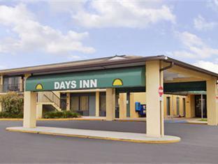 Americas Value Florida Turnpike & I-95 Motel 2*
