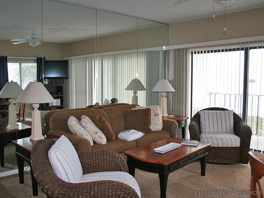 The Palms At Seagrove Apartment