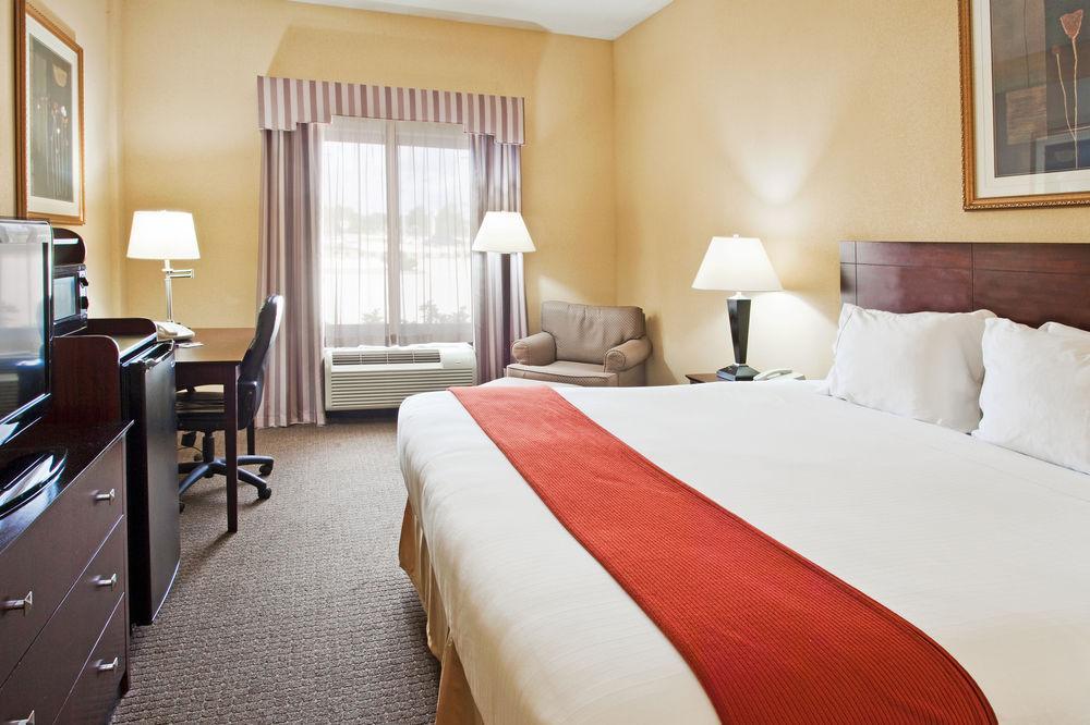 Express & By Ihg 2*