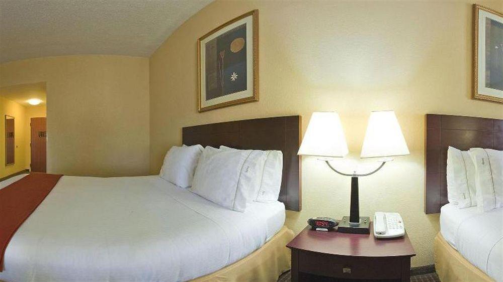 Express & By Ihg Hotel