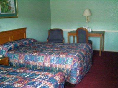 Rodeway Near Ybor - Casino Inn 2*