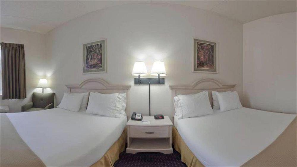 Express & Plant By Ihg Hotel Plant City