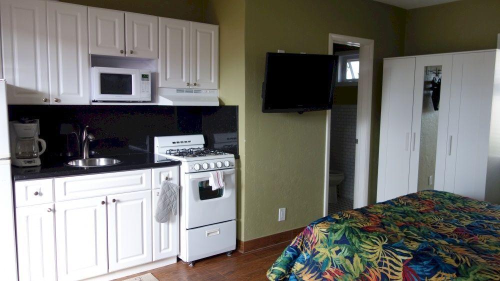 Ocean Drive Motel 2*