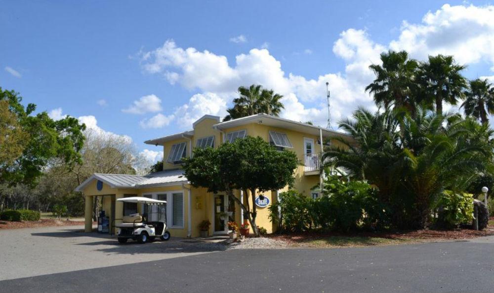 Winter Quarters Encore Manatee Rv 2* Bradenton