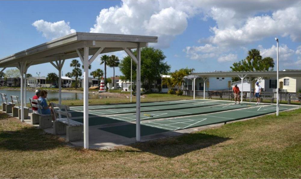 Winter Quarters Encore Manatee Rv Hotel 2*
