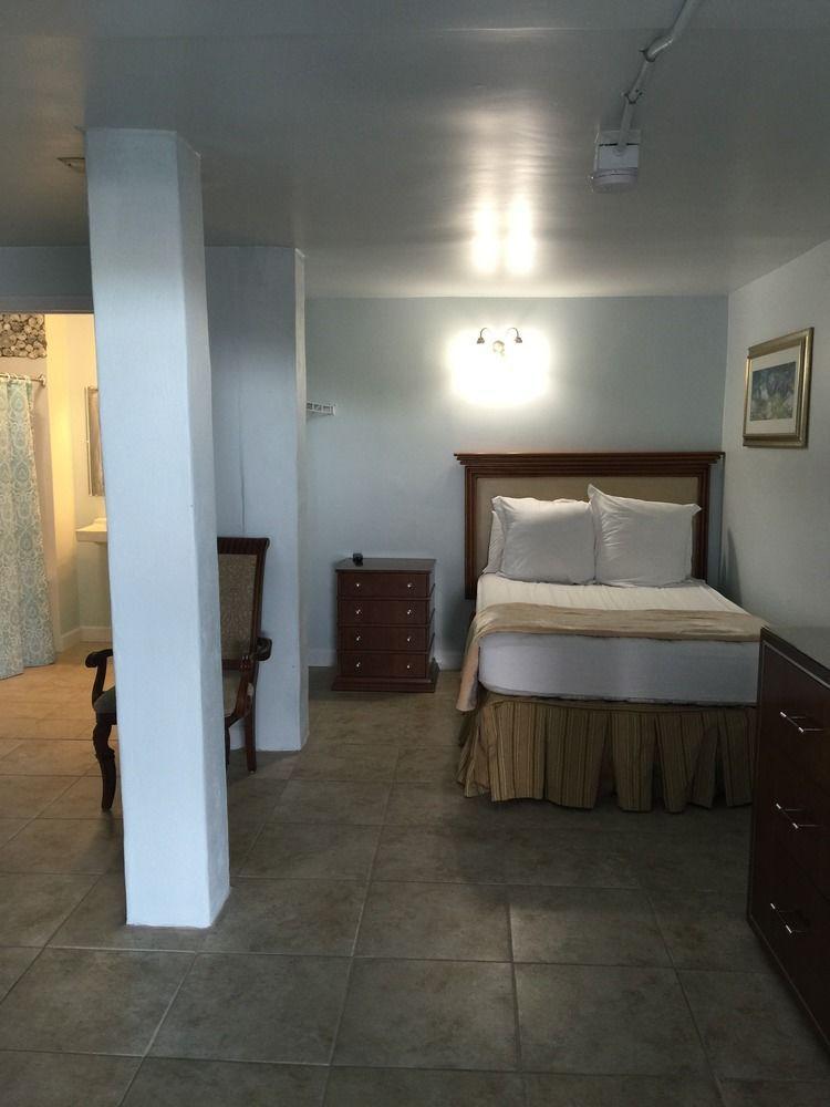 Rhumcay Beach And Grille Resort 3*