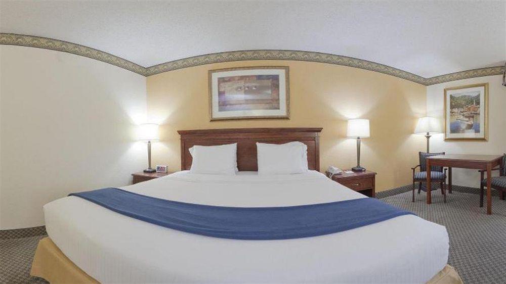 Express & Jacksonville-south By Ihg 3* Jacksonville