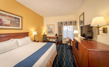 Express & Jacksonville-south By Ihg Hotel 3*