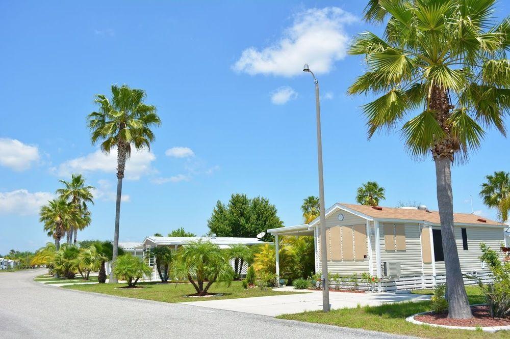 Harbor Lakes Rv Hotel