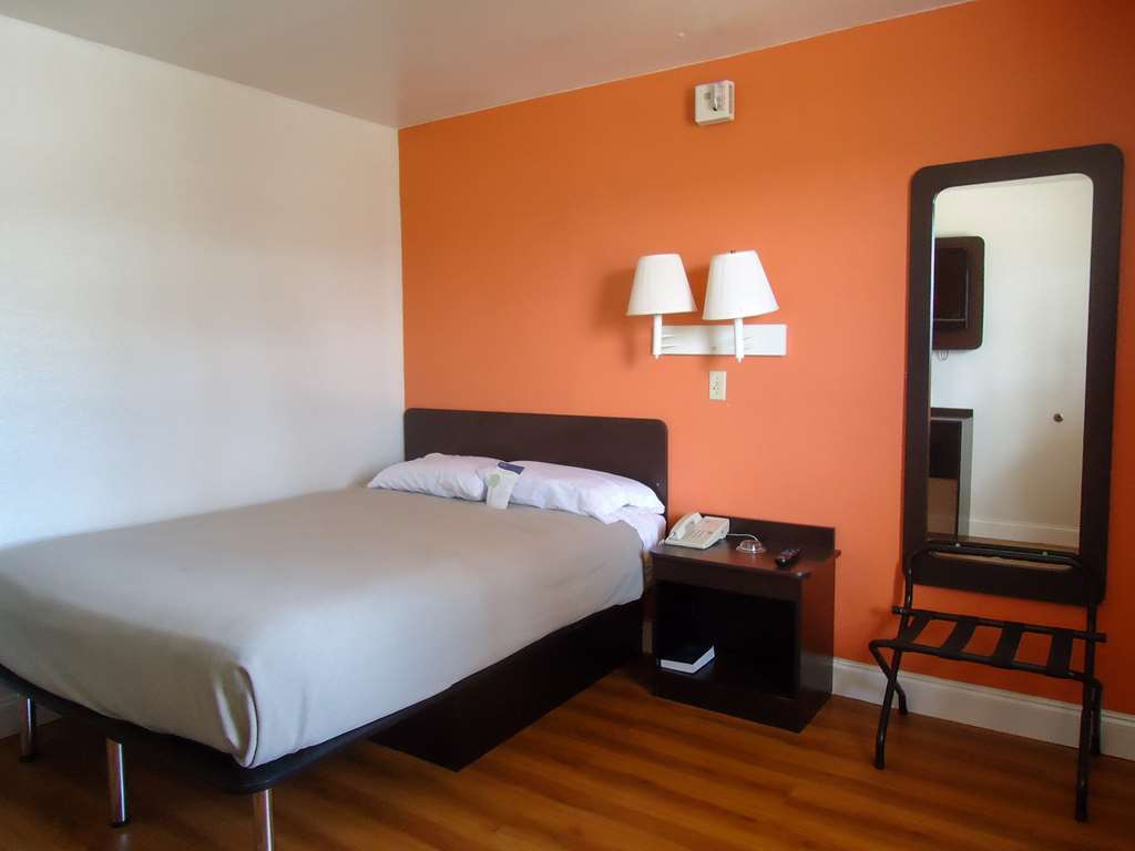 6 - West Motel 2*