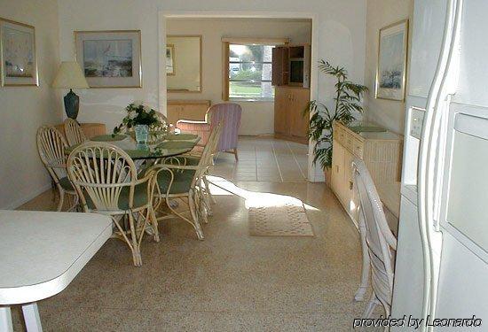 Tropical Marina & On Beresford Resort 3*