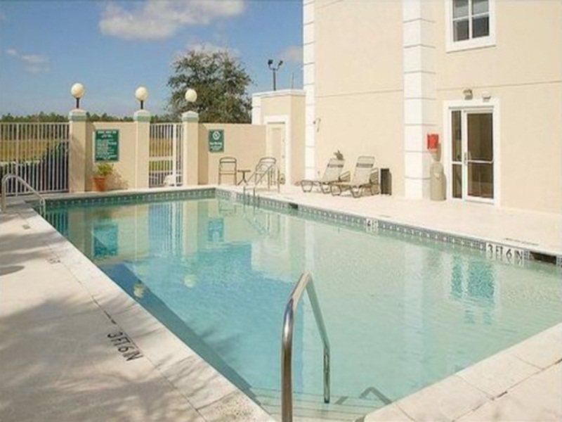 Hotel La Quinta By Wyndham East 3*