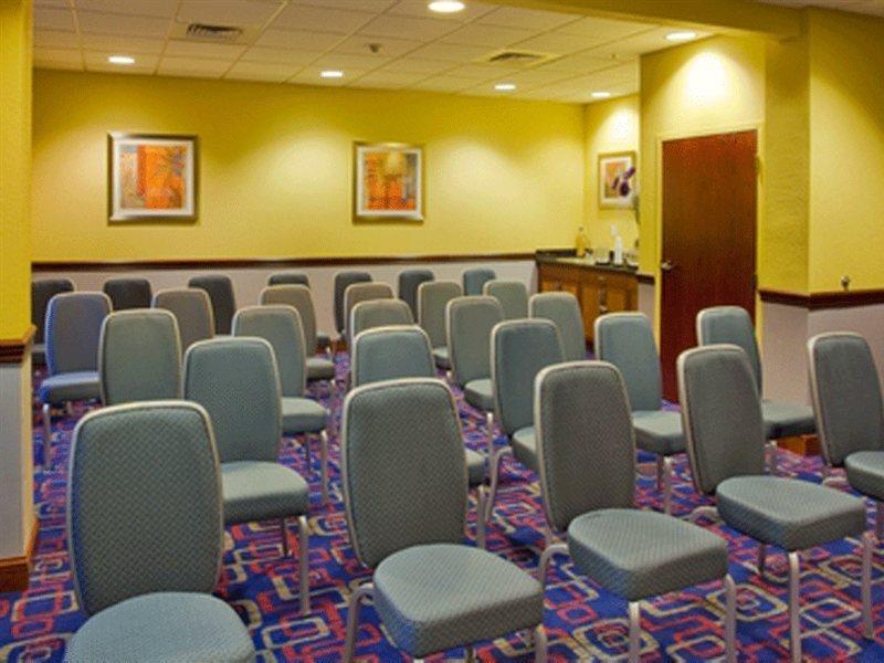 Hotel Express & - Nearest Universal By Ihg Orlando