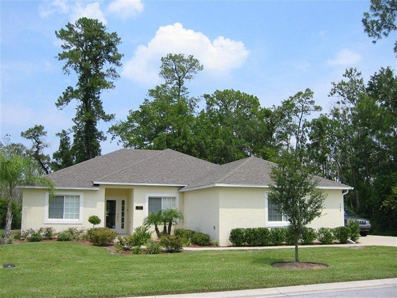 Florint Pool Homes