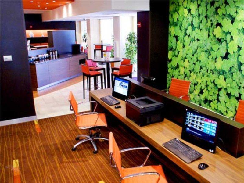 Courtyard By Marriott Cocoa Cape Canaveral Cocoa Beach