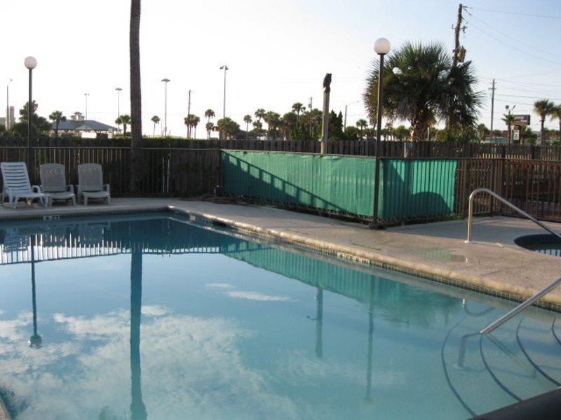 Hotel Ocean Breeze 2*