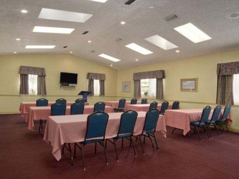 Hotel 1565 -