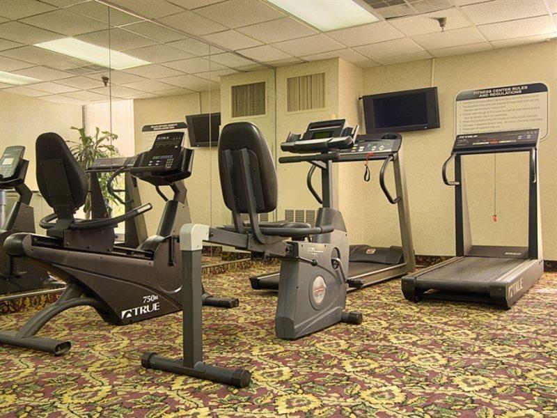Ramada Maingate West