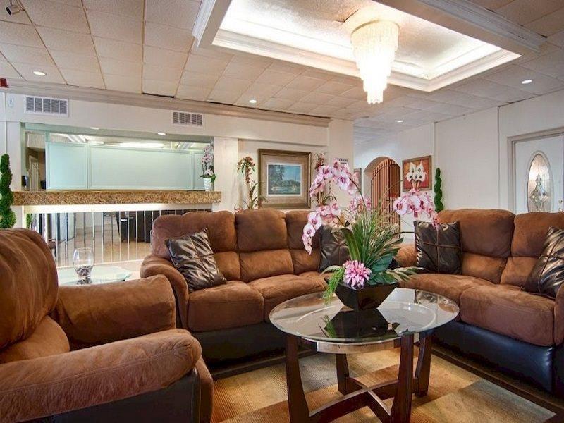 Days By Wyndham St. Petersburg / Tampa Bay Area Pinellas Park