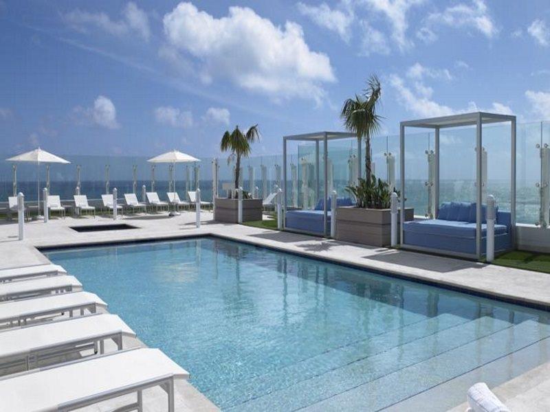 Hotel House Bal Harbour Surfside
