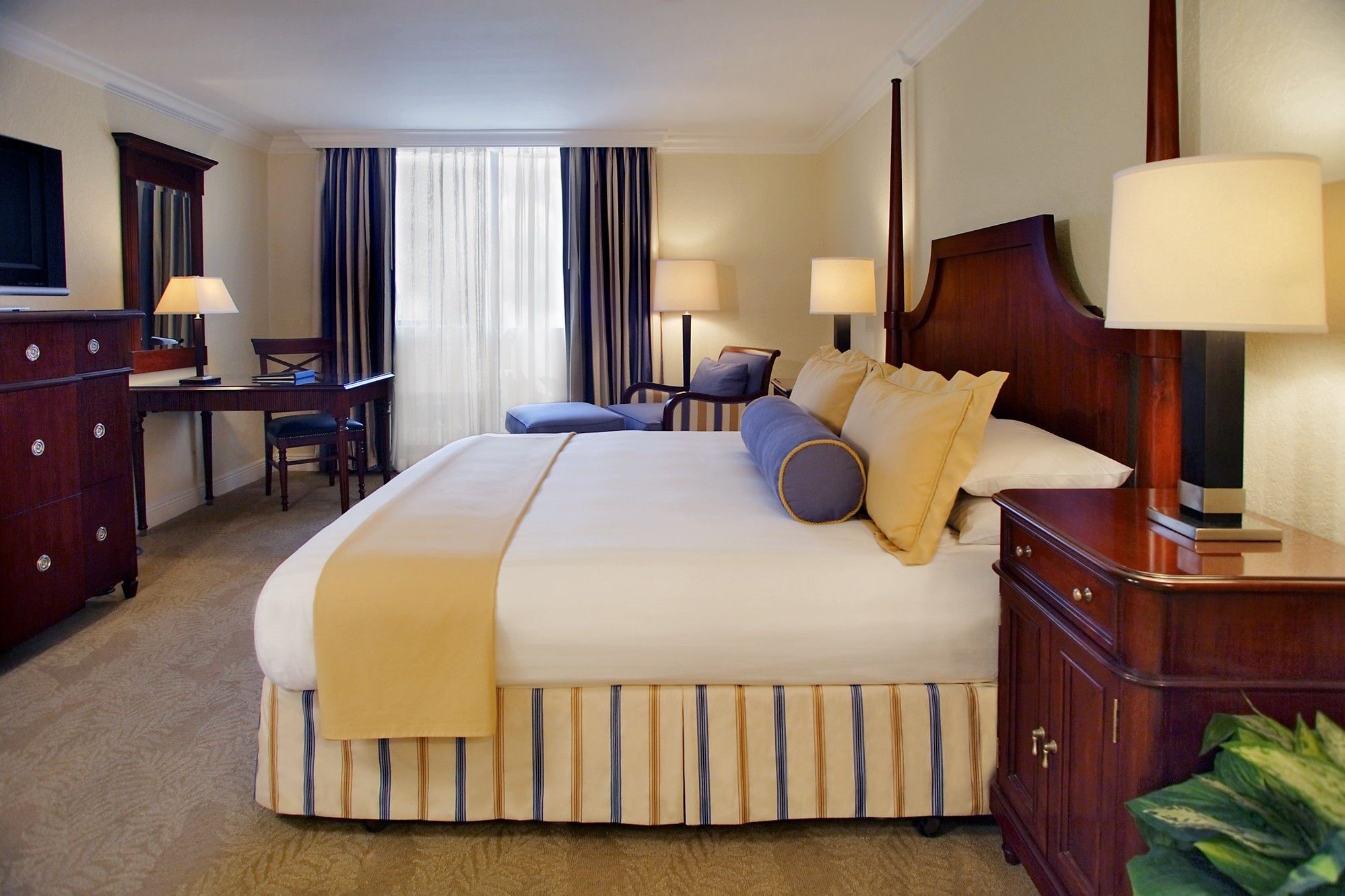 Hotel Bonaventure And 4*