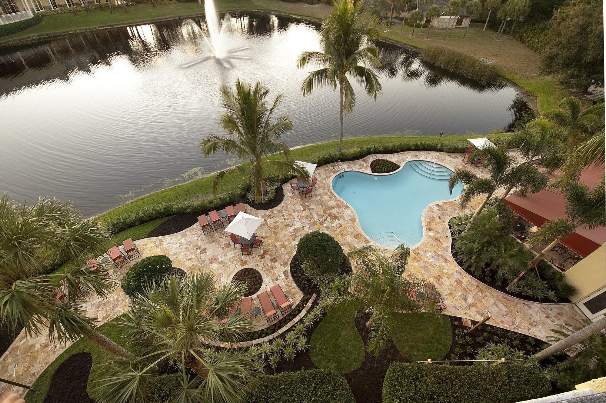 Hotel At Pelican Bay 4*